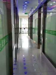 -苗医生专业祛痘·皮肤管理