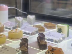 -Fridi Patisserie Cafe