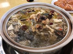 -东巴谷野生菌火锅餐厅