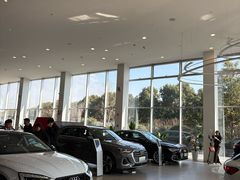 -上海永达奥诚奥迪4S店(申江路店)