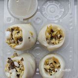 苏州的夏天,是从一口炒肉团子开始的。炒肉团子是冷吃的