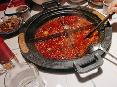 -爱你您·自家鱼塘·活水喷泉鱼火锅(八里店)