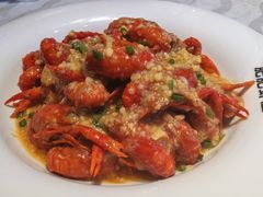 -肥肥虾庄·金牌油焖大虾(首义路店)
