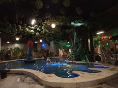 -泉城欧乐堡戏水湾艺术养生温泉