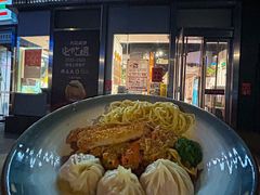 -馋三尺蟹粉小笼(人民广场店)