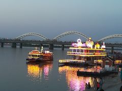 -人民防洪胜利纪念塔