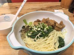 肥肠干拌面-大碗小面(西门口店)