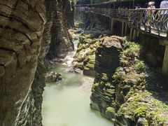 -蝶舞清江·恩施地心谷景区