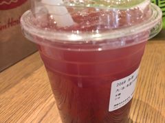 车厘子柠檬茶-Tims天好咖啡·贝果(东吴龙湖天街店)
