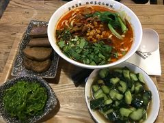 -每碗面馆(新鸿安大厦店)