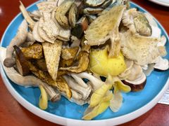 -菌之家·专业纯野生菌火锅·特色炒菌