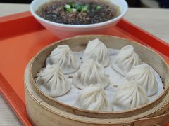 鲜肉小笼-新丰小吃(高银街分店)