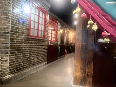 -东口码头·烧鸽子·鱼头泡饼·地方菜(金鹰悦城店)