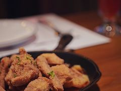 美式乡村土豆泥配脆鸡皮-造精酿餐厅
