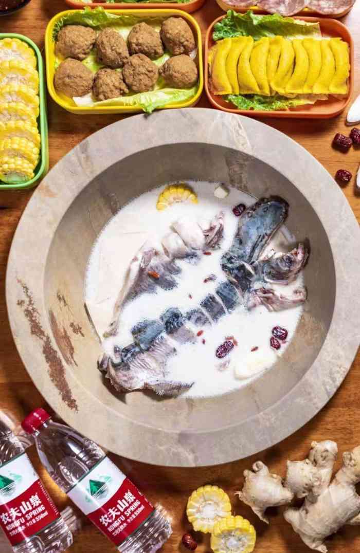 仙鱼石缘云南蒸汽石锅鱼(同安店)-"位置:新西桥公交车站下去一点点