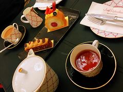 -Salon de The de Joel Robuchon(外滩18号店)