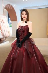 -派丽莫Pellimo原创设计婚纱品牌