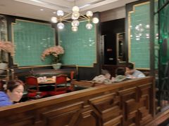 -新白鹿餐厅(爱琴海购物中心店)