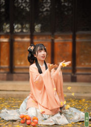 -一揽芳华汉服旗袍体验馆(拙政园店)