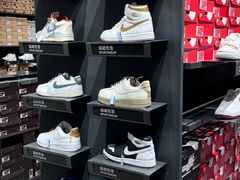 -五环Outlets(高新工厂店)