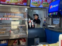 -华莱士·全鸡汉堡(财经学院店)