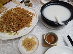 -御满江海鲜酒家(洛溪新城店)