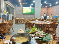 大堂-吉品莞家·鲍鱼鸡煲(东莞店)