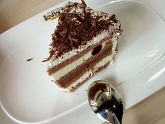 黑森林蛋糕-LENBACH兰巴赫西餐啤酒坊(大连东港店)