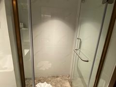 -广东大厦酒店(广州北京路步行街纪念堂地铁站店)