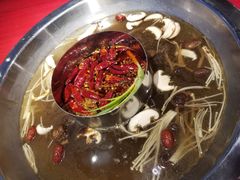 -谭鸭血老火锅(万象九宜城店)