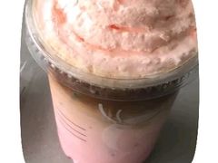 草莓冰沙-云的侧面音乐餐吧(丰马牛餐饮广场店)