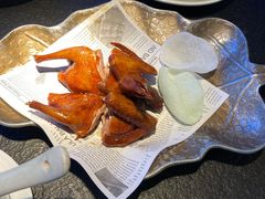 蝴蝶里招牌乳鸽-蝴蝶里·粤菜·点心(龙湖天街&滨江店)