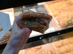 小热狗-六贤记(杭州龙湖滨江天街店)