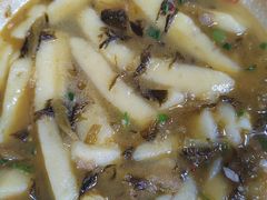 -茂县小辣椒川菜馆-羌家铜锅土火锅