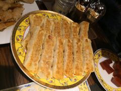 锅烙酸菜猪肉-七菜馆·东北菜·蒸饺(文体路店)