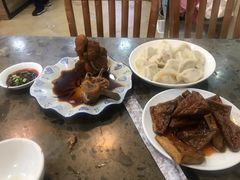 -周家大连水饺(美专校街店)