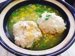 蟹粉狮子头-溱湖八鲜菜馆
