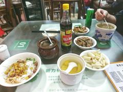 拌粉-龙老五汤店(站前西路店)