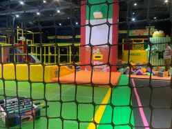 -蹦蹦跳跳(新奥购物中心店)