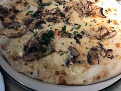 -Pizza Express(机场T1店)