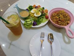 -丽莎沙拉轻食餐厅(国贸店)