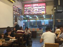 大堂-天津乾毓德饭庄·清真传统炒菜·海鲜烧烤(咸阳路店)