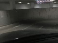 -大连恒隆广场-地下停车场