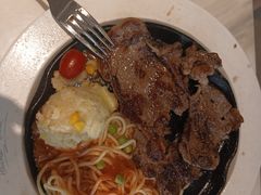 -豪客来牛排(中央花苑店)
