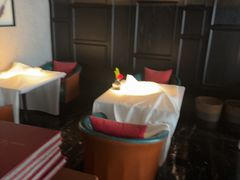 -弦月窗LUNETTE BY AMANDA(复兴路店)