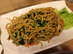 葱香莜面-西部范小生鲜炒大盘鸡(渭南店)