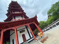-绳金塔
