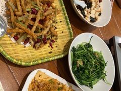 -黄泥岗·地道湖北菜(奥特莱斯店)