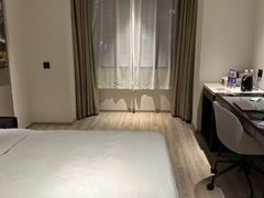 -杭州西湖湖滨银泰亚朵酒店