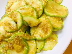 咸蛋黄炒小瓜-甜甜屋(解放中路店)